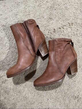 Brown Leather Ankle Boots - Women's Stylish Zip Booties